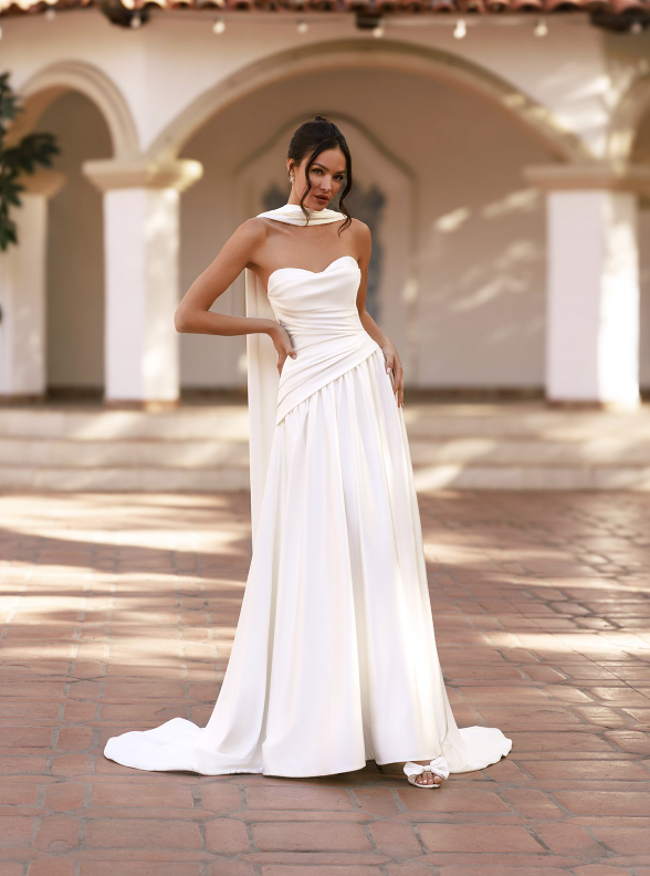 Moonlight Bridal T191 Default Image