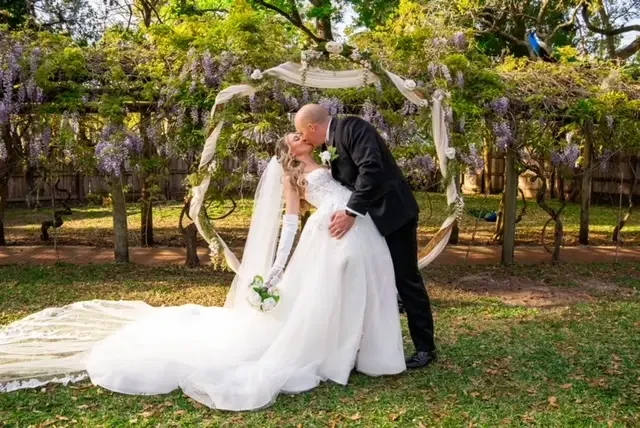 Nikki and Garrett Rose. Desktop Image